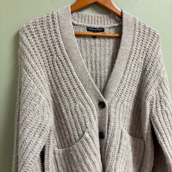 Banana Republic Womens Chunky Knit Wool Blend Cardigan Size M Preppy Academia - Picture 2 of 10